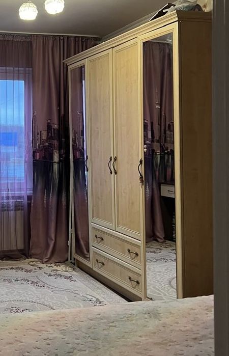 Продам плательный шкаф для одежды, в хорошем состоянии , самовывоз