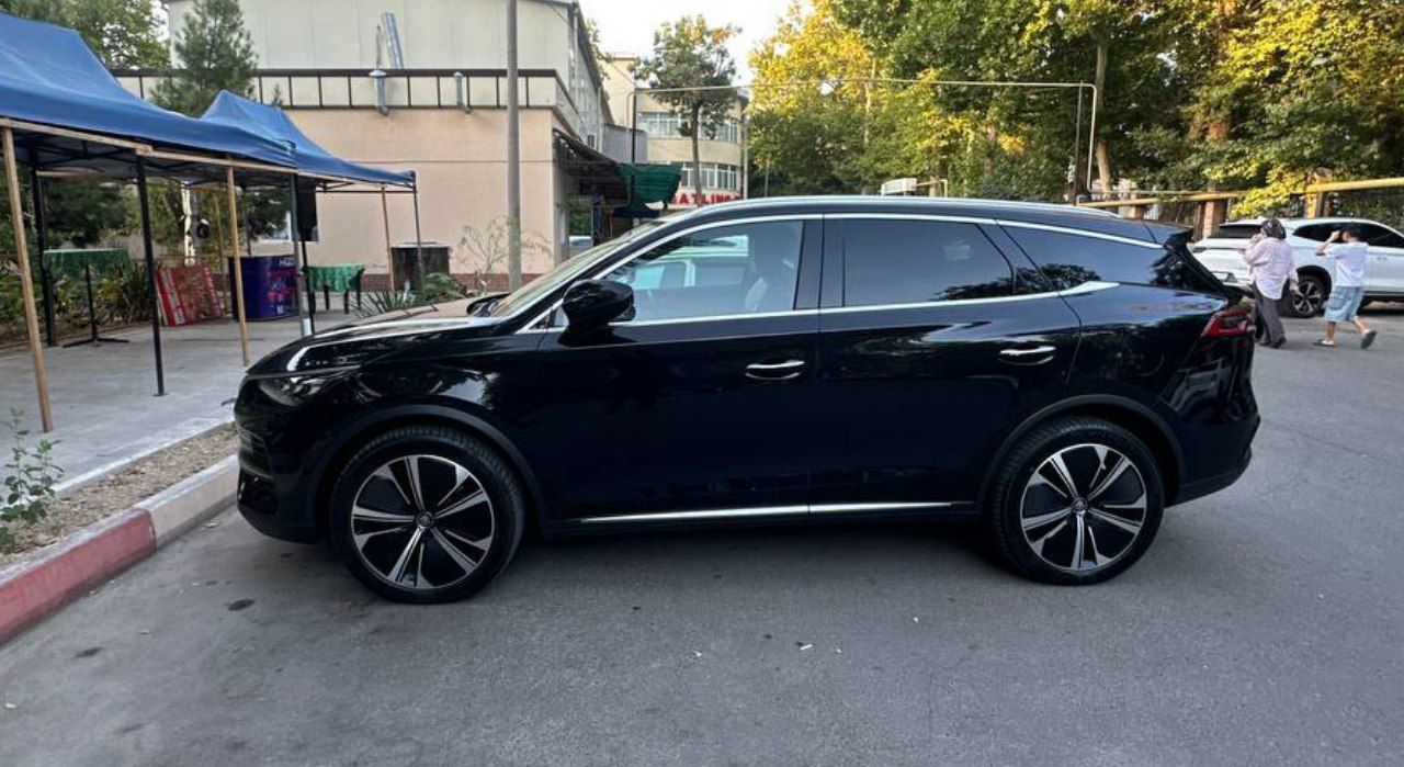 Продается BYD TANG