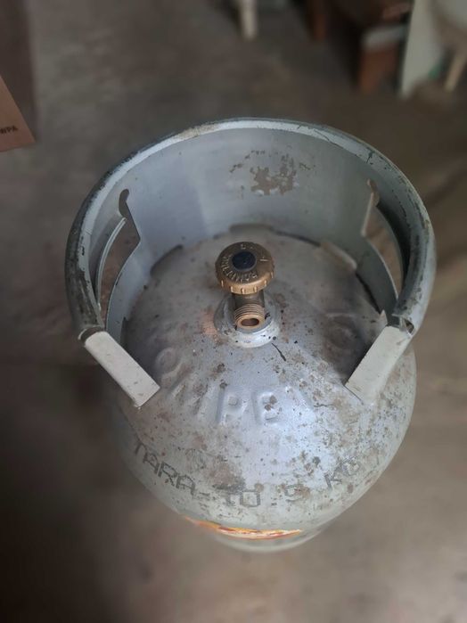 Butelie aragaz cu guler