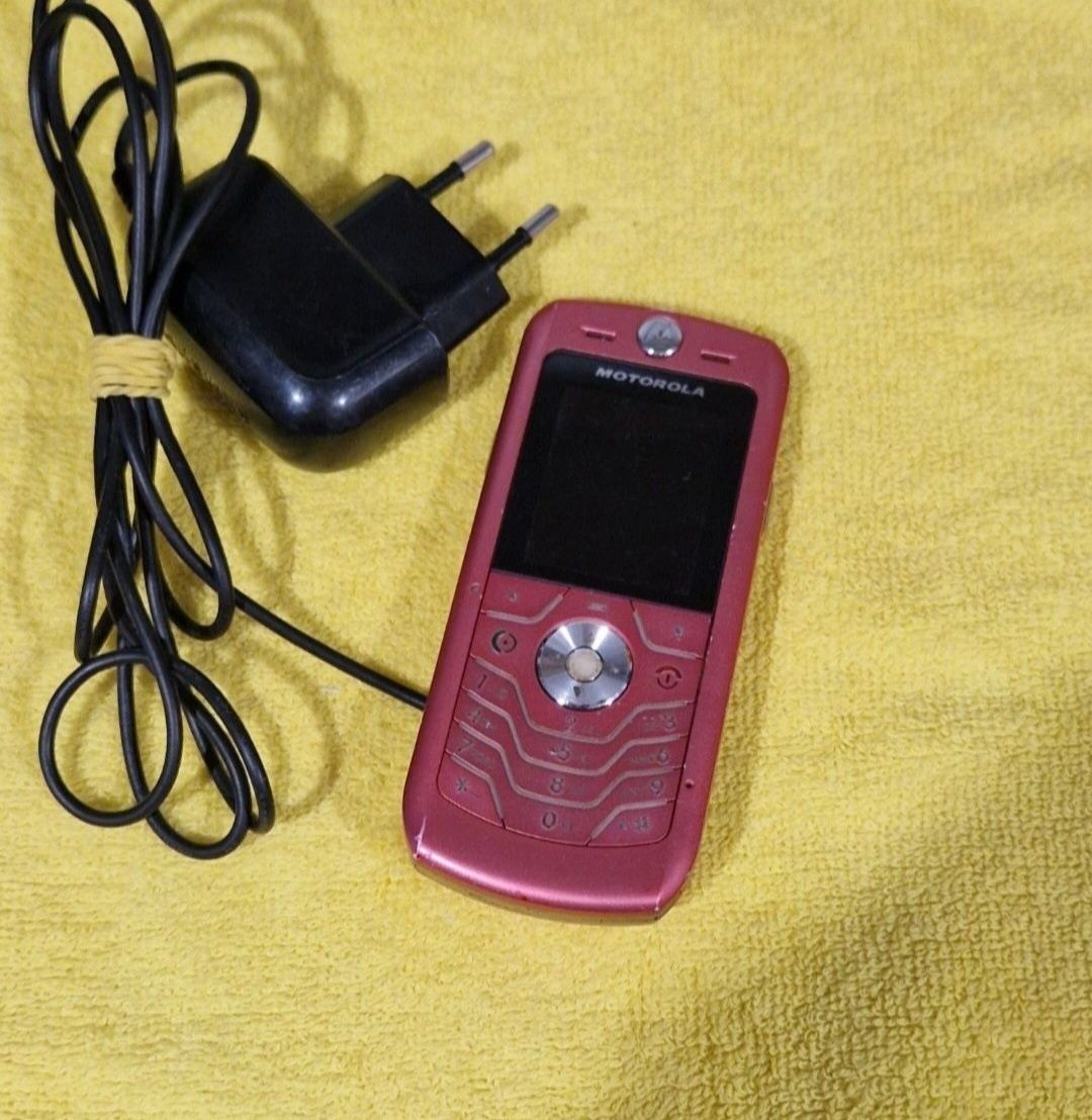 Super telefon cu butoane special pentru Seniori
