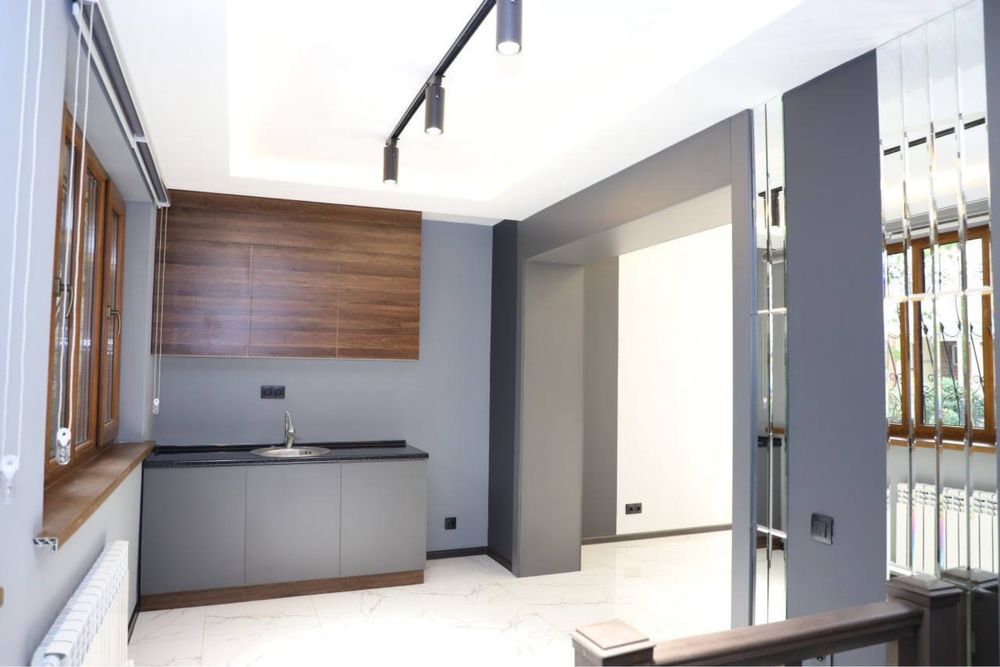 Ойбек точка вкуса евро офис 110кв.м вторая линия срочно