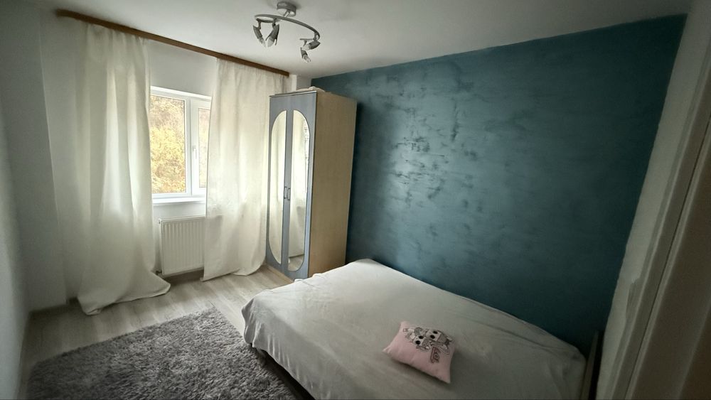 Ofer spre inchiriere ap 4 camere Racadau