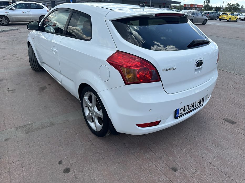 Kia Proceed  бензин 1.6