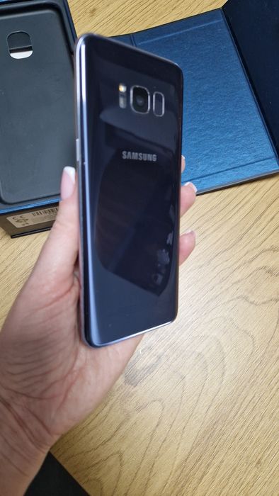 Смартфон Samsung Galaxy S8