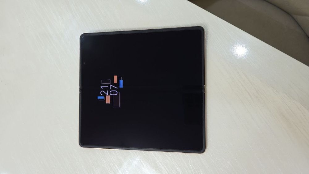 Honor magic V3 16/1Tb Мощный Флагман