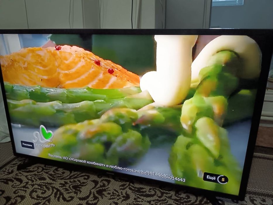 Smart TV Samsung d-102cm.Wi-Fi.YouTobe