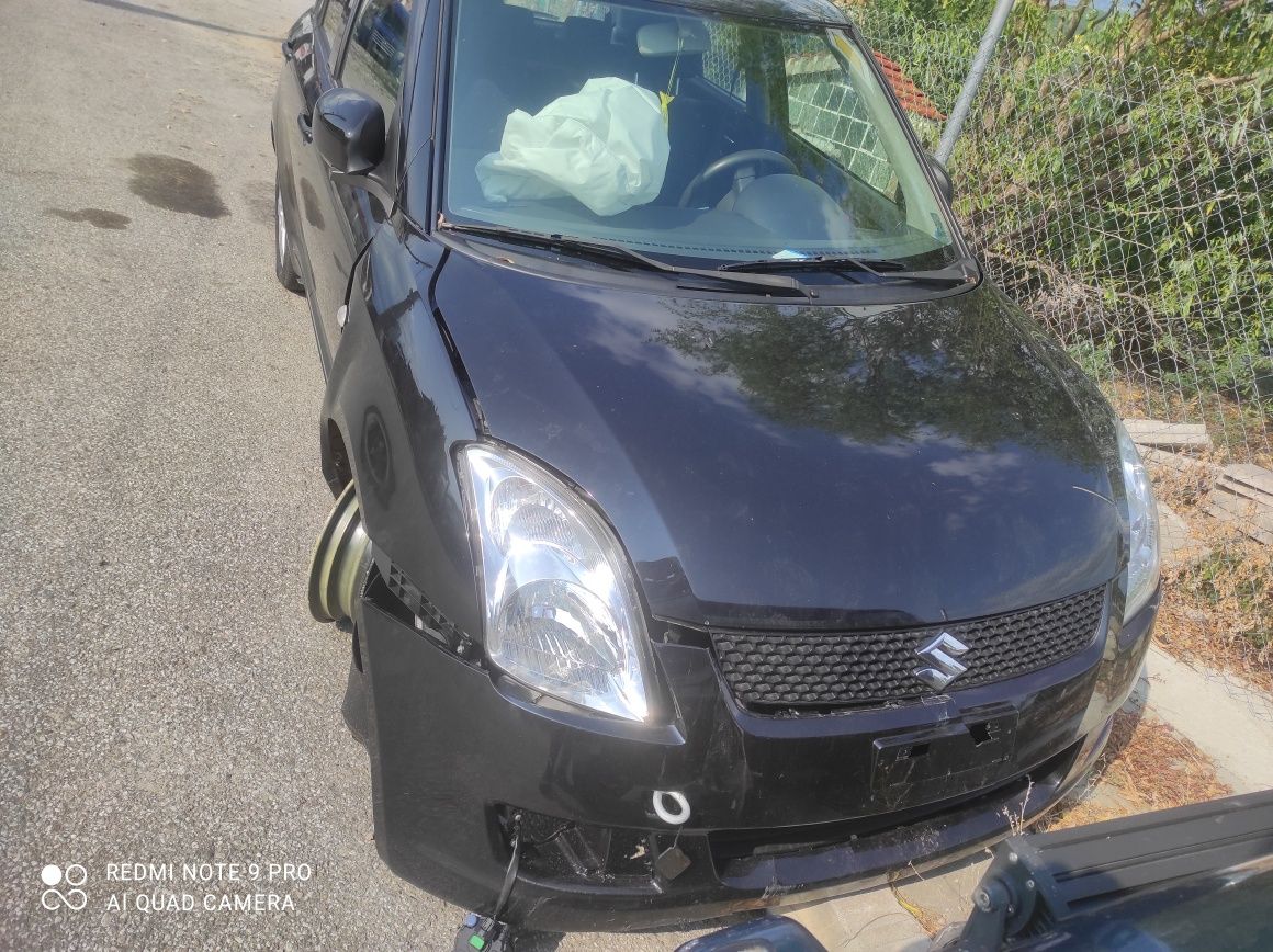 Suzuki Swift 1.3 4x4 На Части