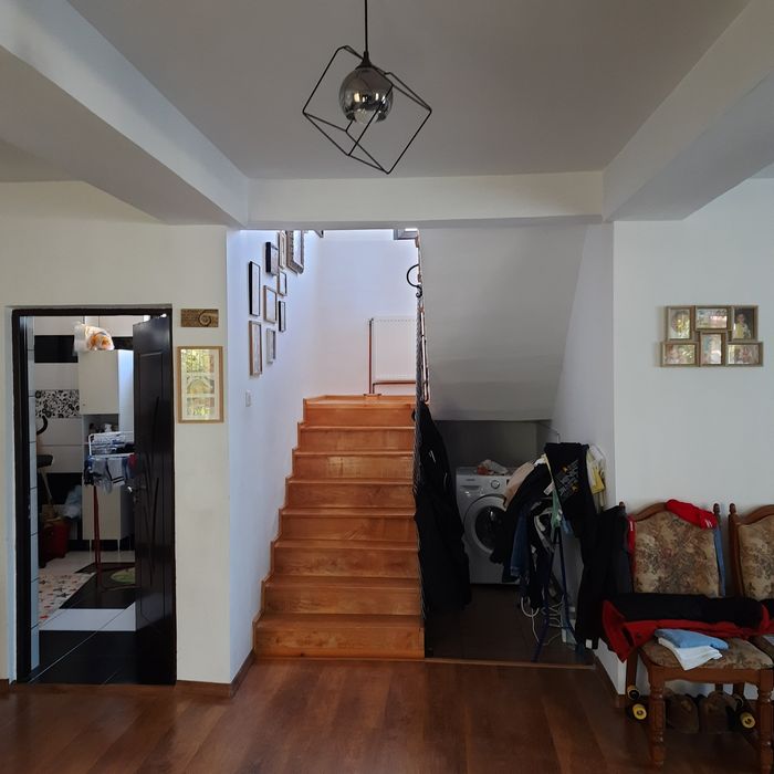 Vând casa Albesti,Simnicul de Sus