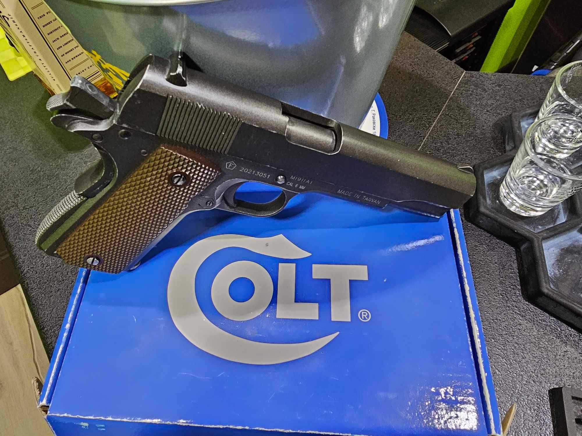 Airsoft Cybergun Colt 1911 Classic CO2