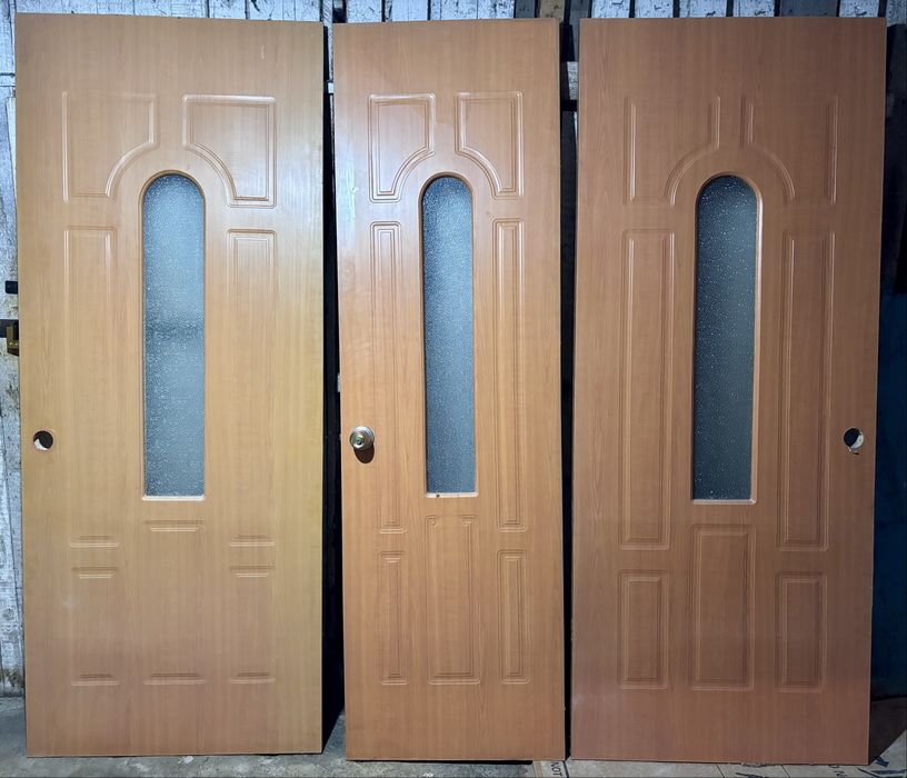 Продам две межкомнатные двери