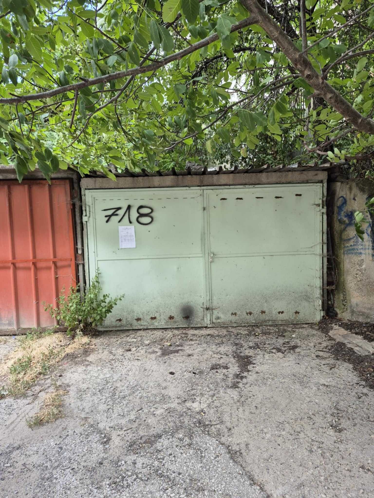 Бетонна гаражна клетка