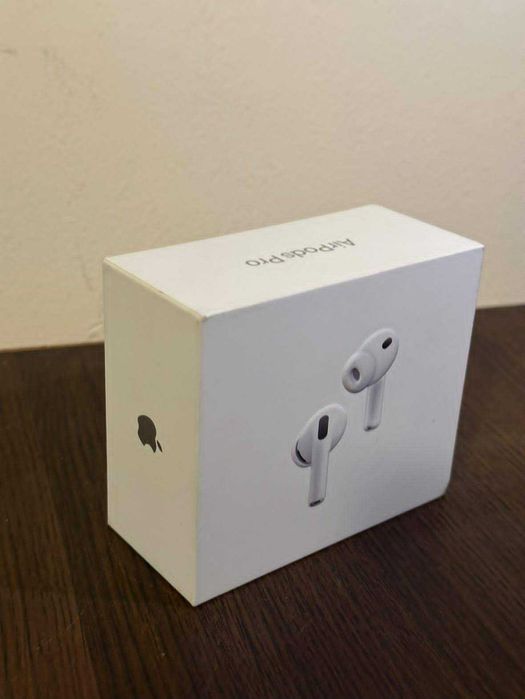 НОВИ Безжични слушалки Apple AirPods Pro 3