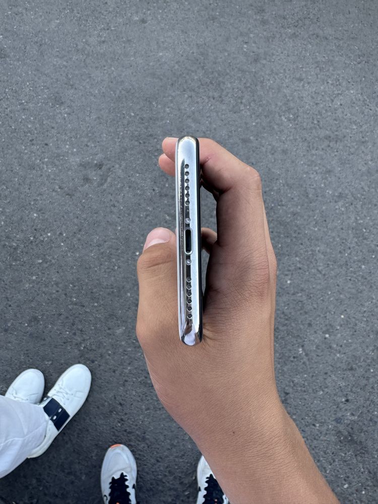 iPhone X  хороший телефон