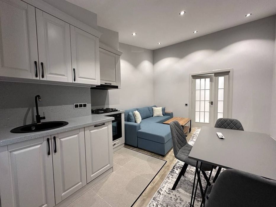 Продается 2 комнатная квартира в ЖК Besh Chinor — ул. Махтумкули