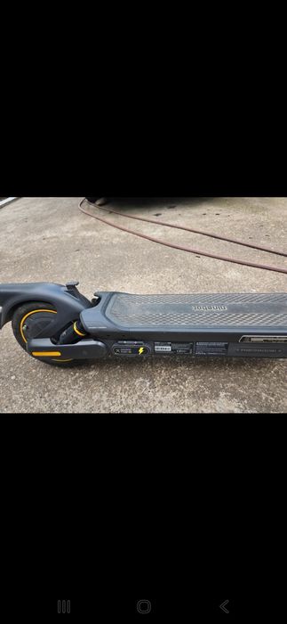 Trotinetă electrică Ninebot Segway g2