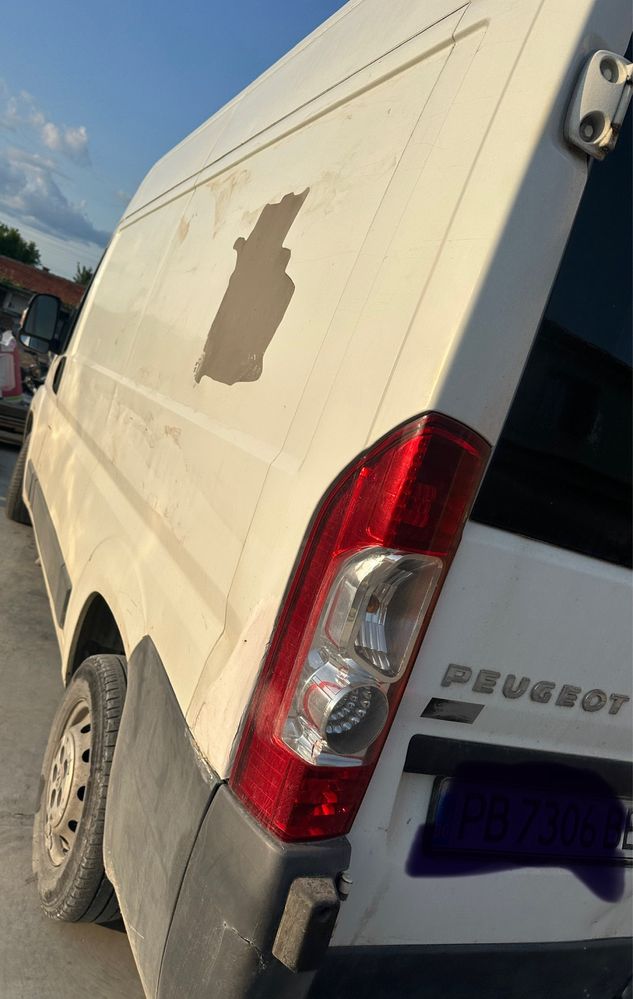 Бус Peugeot Boxer