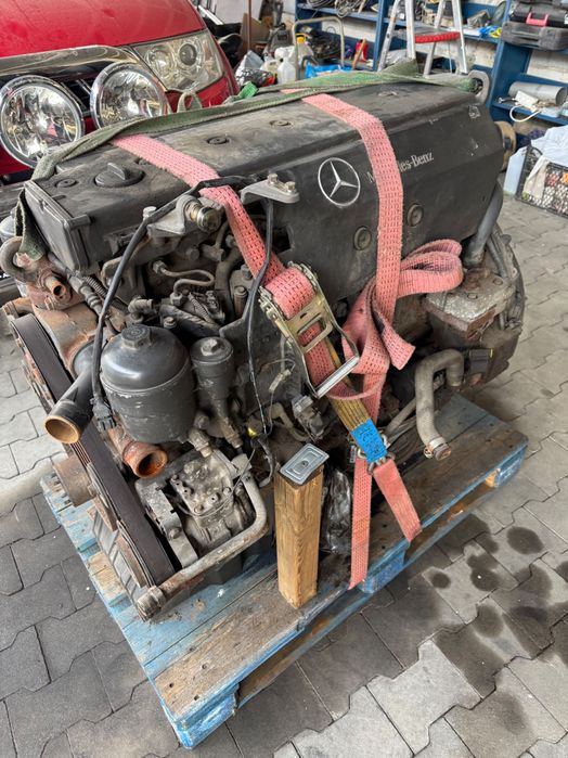 Двигател Mercedes-Benz OM906LA (906.915) – Отлично състояние
