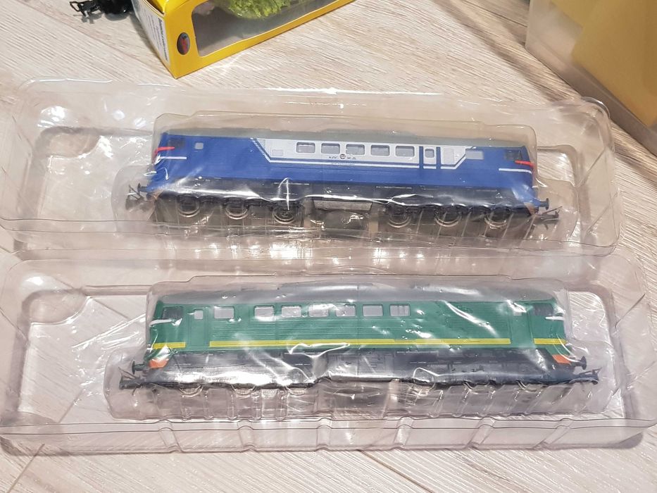 Vand colectie Trenuletul Electric (nr. 1 - 116) + locomotive Eaglemoss