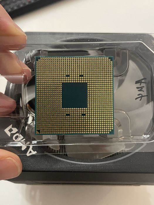 Ryzen 7 2700x с охладител