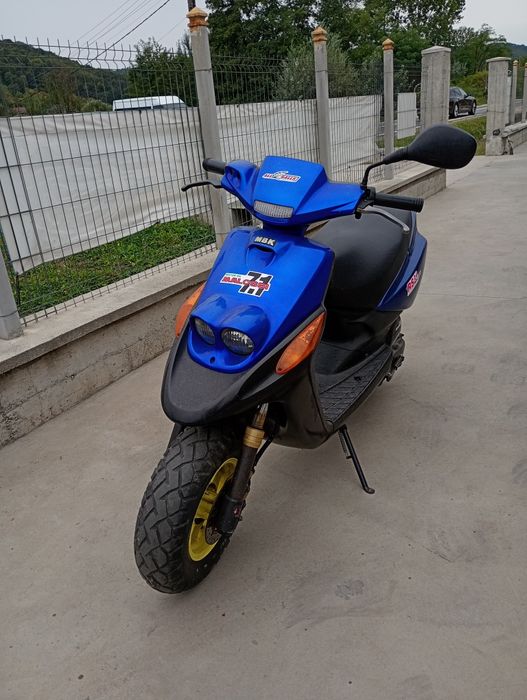 Vând Mbk booster