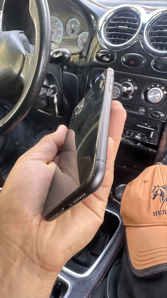 Iphone 11 ideaylni birnchi qul
