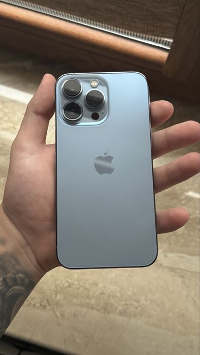 Iphone 13 pro sierra blue