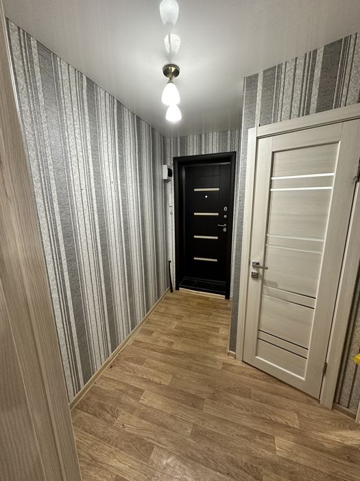 Продам 2-х комнатную квартиру в 20 мкр