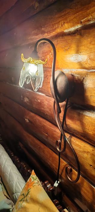 O superbă lampă de perete cu bec led