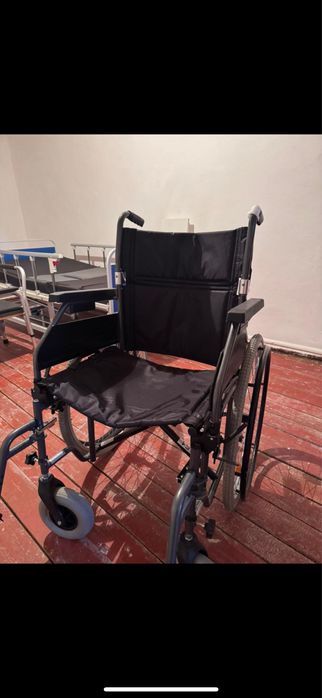 Инвалидное кресло и новый биотуалет — в хорошем состоянии
