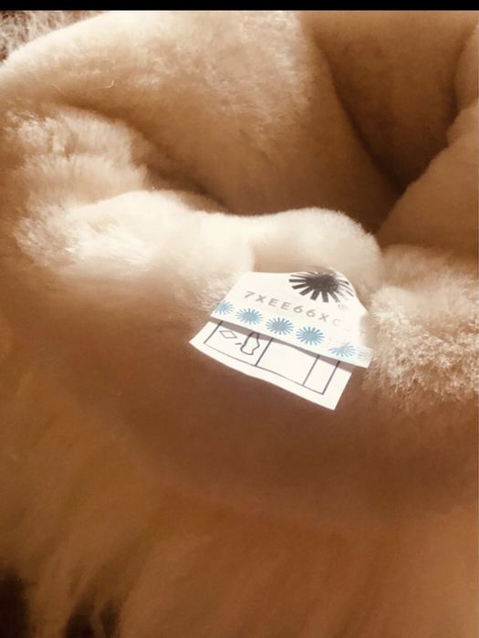 UGG Lida produs nou