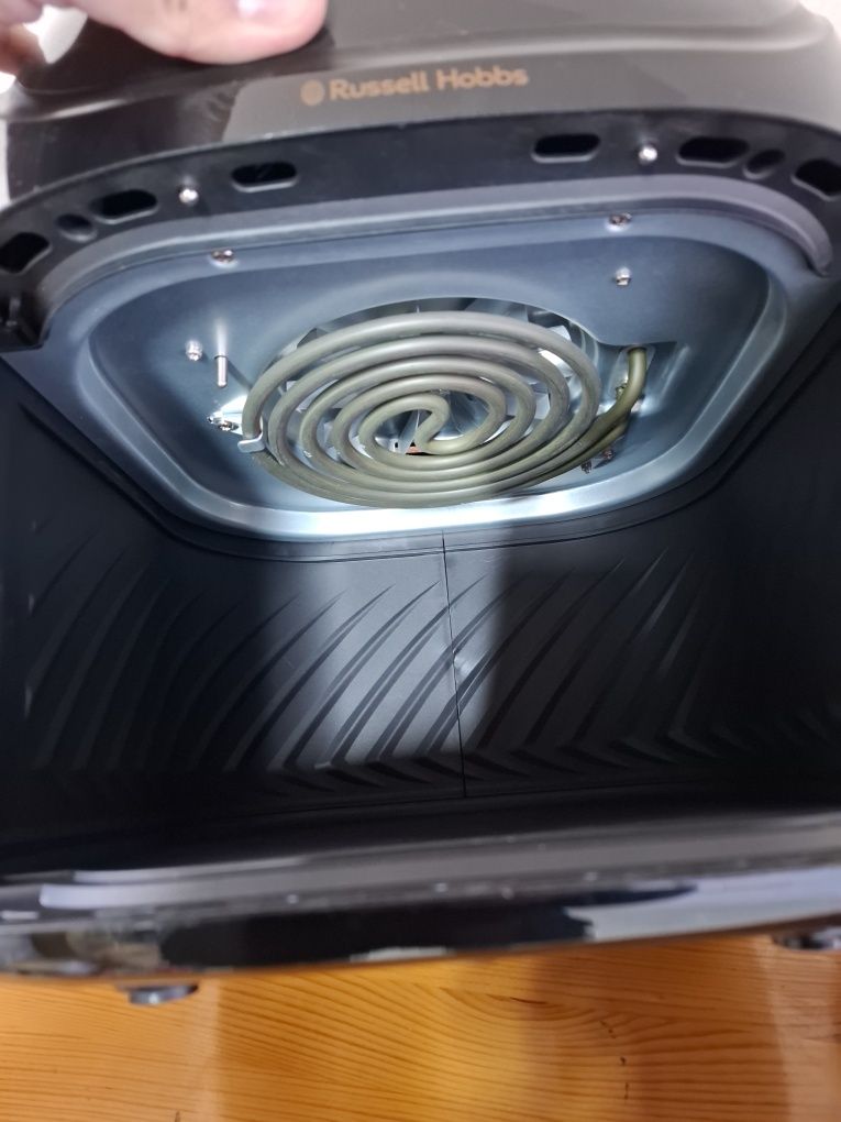 Еър Фрайър Russell Hobbs Satisfry XXL 10 функции,8л,1400w