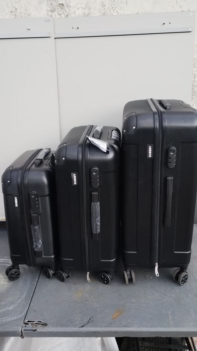 Set de 3 valize pt calatorii  400ron setul