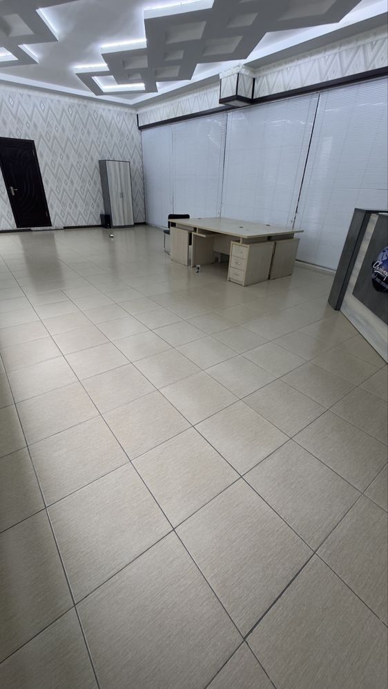 Ofis arendaga beriladi jomiy bozori yonida