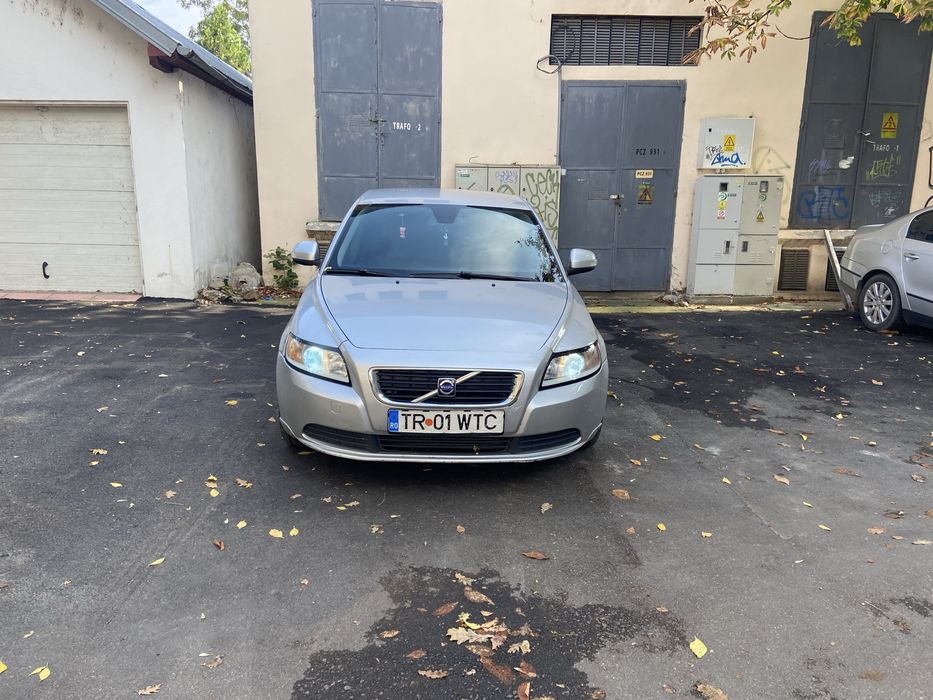 Vand sau schimb volvo s40