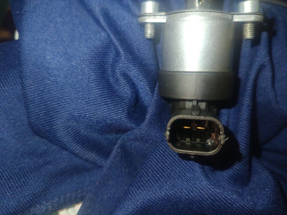 Vând senzor presiune 1,3 cdti Opel Bosch,Nou.