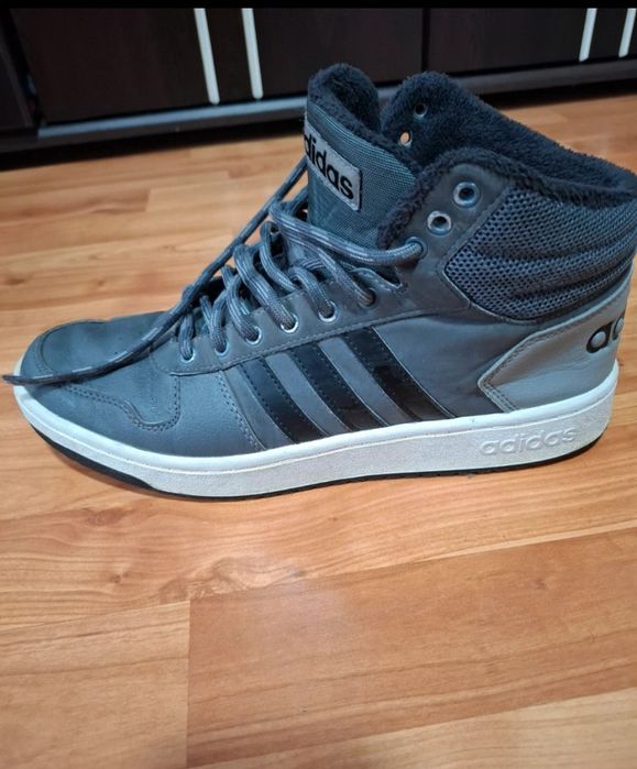 Ghete Adidas Numărul 45