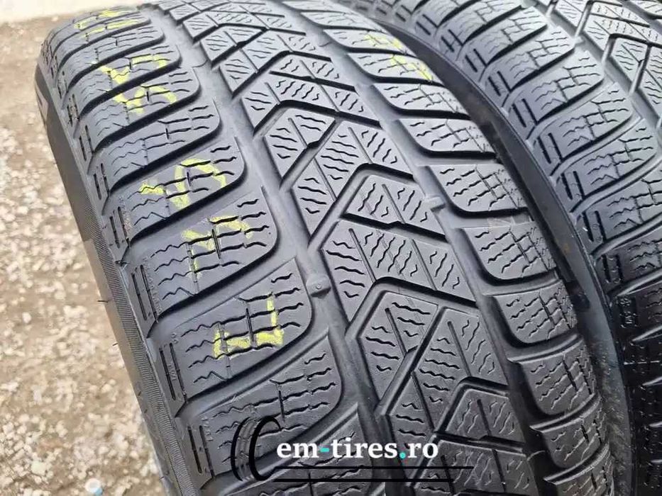 SET 2 Anvelope Iarna 235/55 R17 PIRELLI Sottozero 3 103V