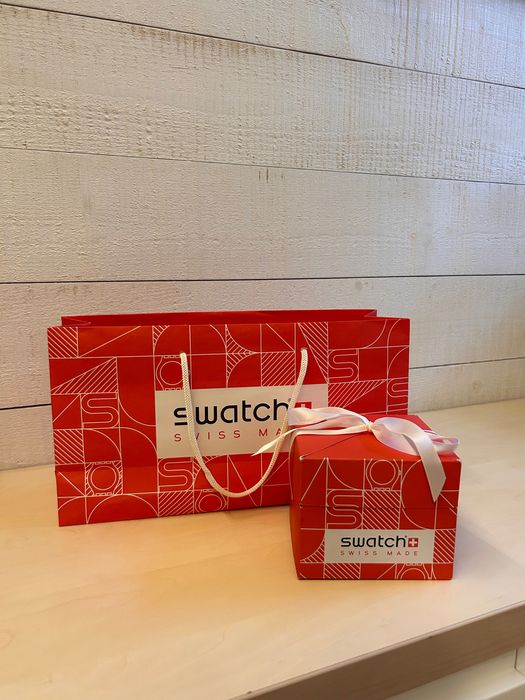 Часовник Swatch x Omega Mission to the Moonphase - New Moon чисто нов