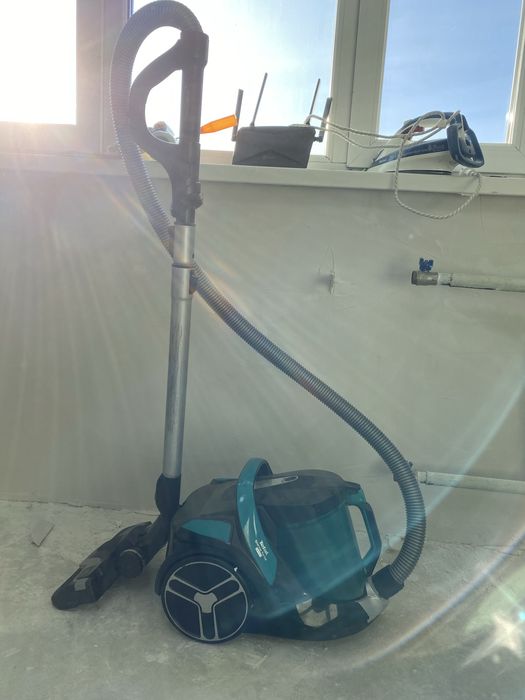 Пылесос хорошим состоян исполвзавалсь редко бууу дост есть +пылесос хо