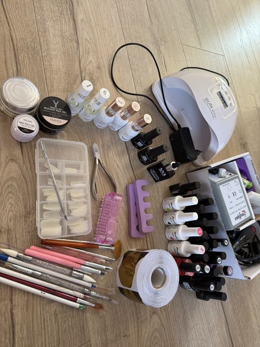 Пълен комплект за маникюр