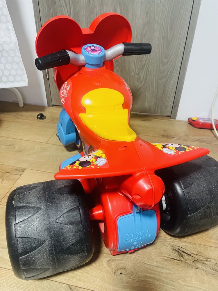 Motocicleta Mickey