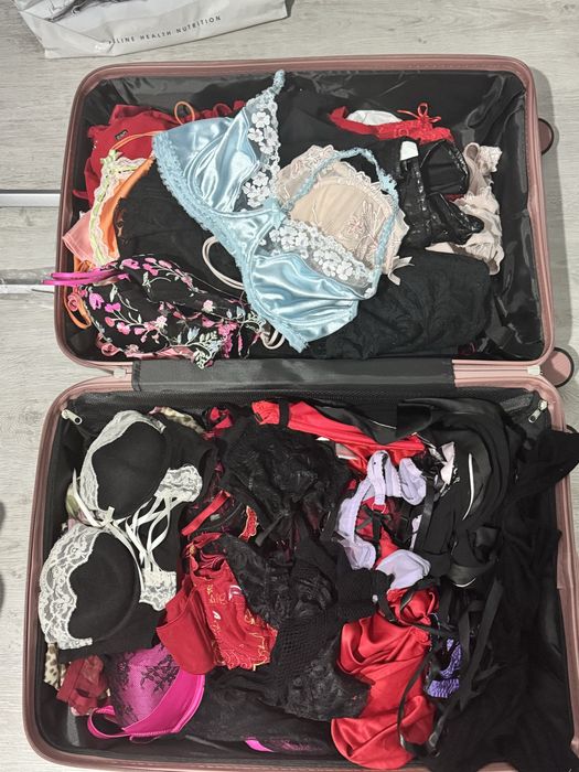 Lot lenjerie intima 50 de bucati