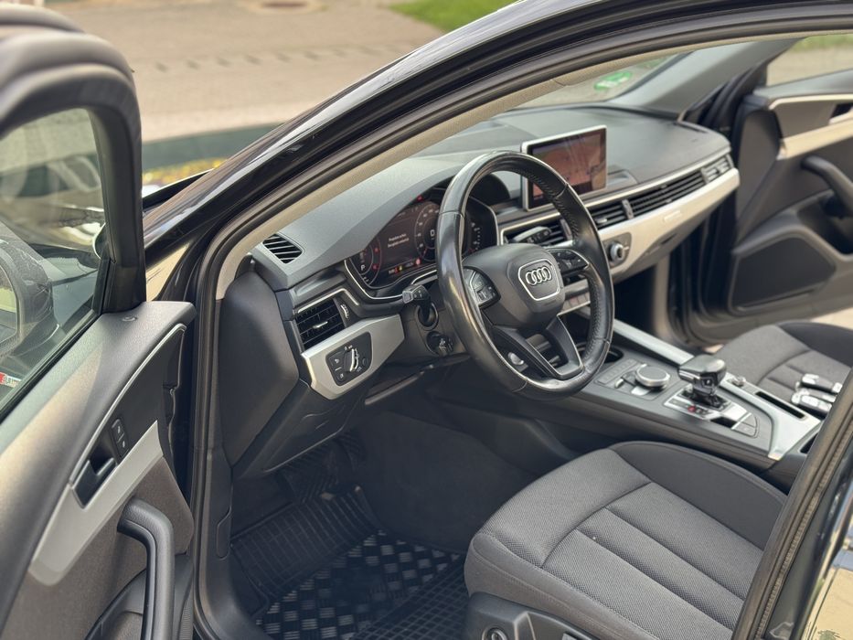 Audi A4 Quattro 2018 2.0 tdi 190 cp DSG panoramic/virtual distronic