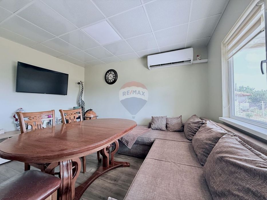 Дава се под наем Къща в с. Соколово, Област Добрич - 80 кв.м за 440 € - Снимка #1