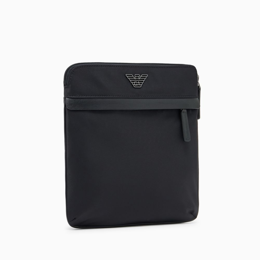 Оригинална мъжка чанта Emporio Armani EM001807 AF13454 UC001