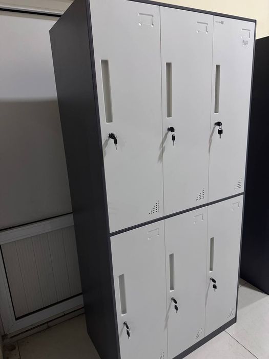 Металлические шкаф для раздевалке