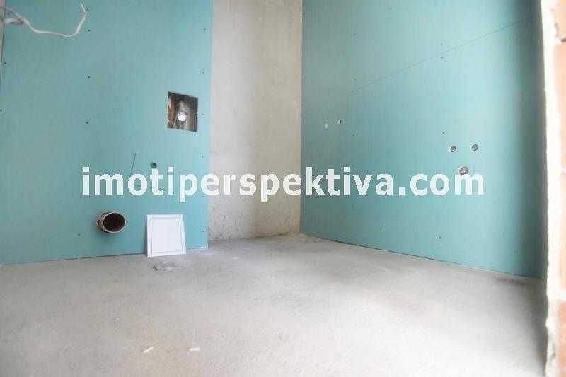 Продава се Тристаен апартамент в Пловдив, Кючук Париж - 105 кв.м за 1167 €/кв.м - Снимка #8