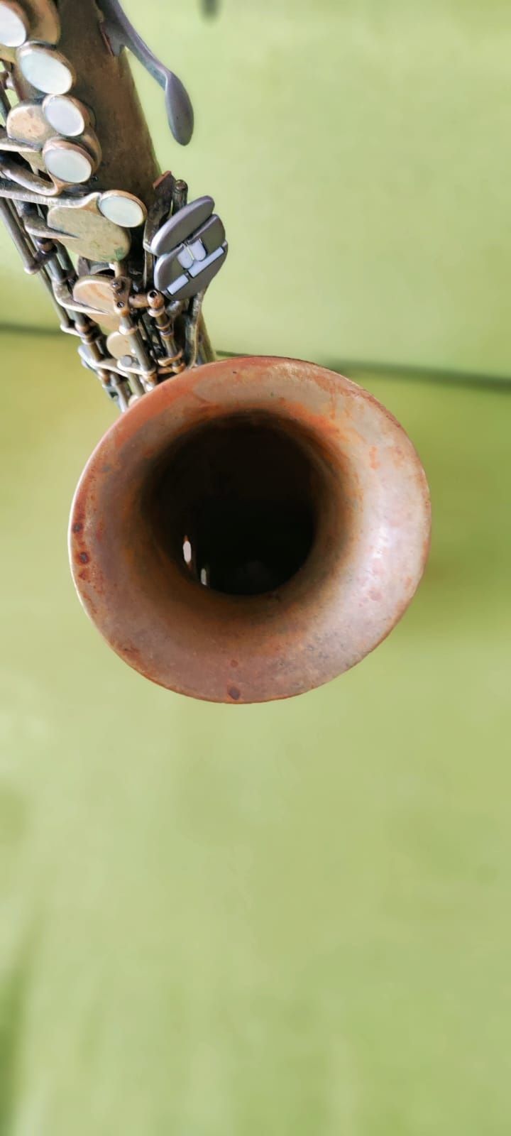 Vând saxofon tenor super king 20 vintage