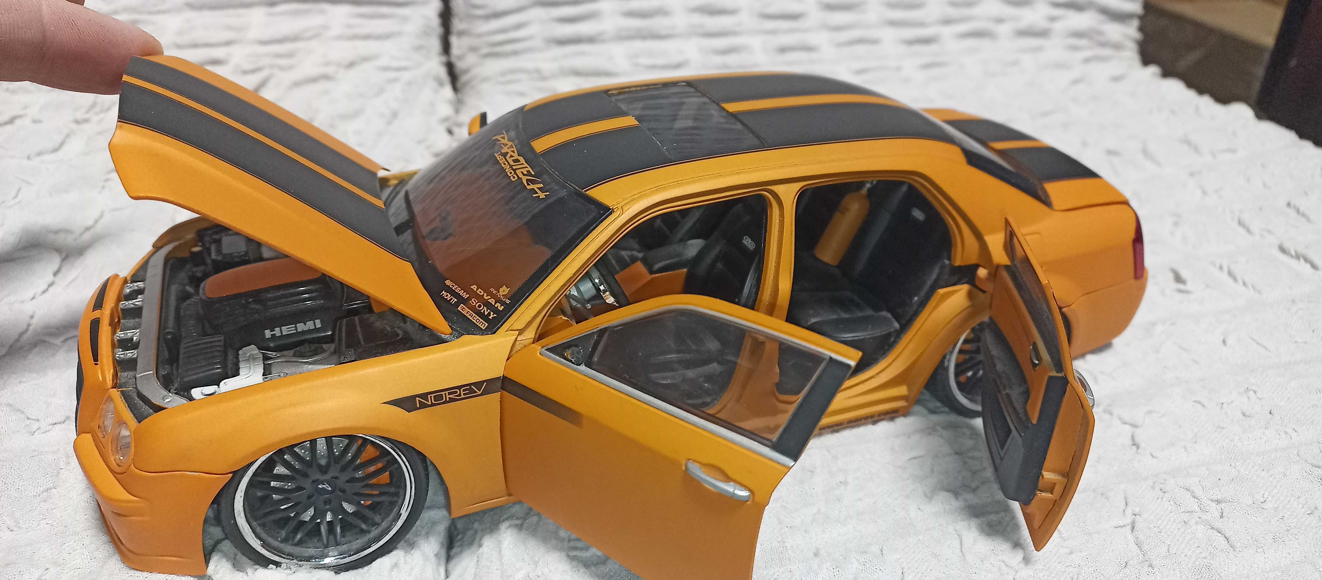 Метални коли 1:18 , Norev , Spark , Autoart