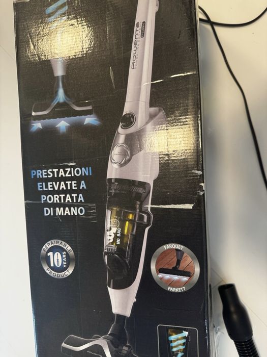 Aspirator Rowenta Rh8147Wa Fără Sac cu Cablu, 750W, 0, 9L
